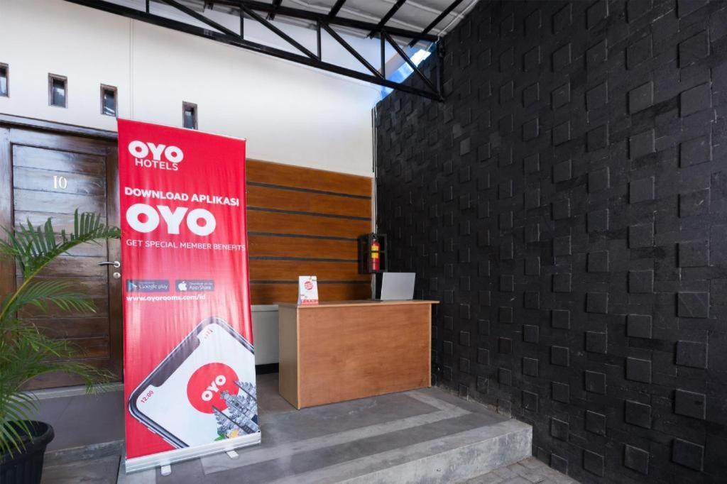 Oyo 1226 アル アブロール ホームステイ ジョグジャカルタ エクステリア 写真